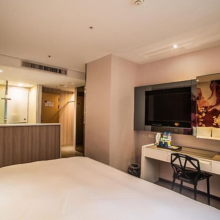 Artinn藝築文旅-台北站前館 Taipei Luaran gambar
